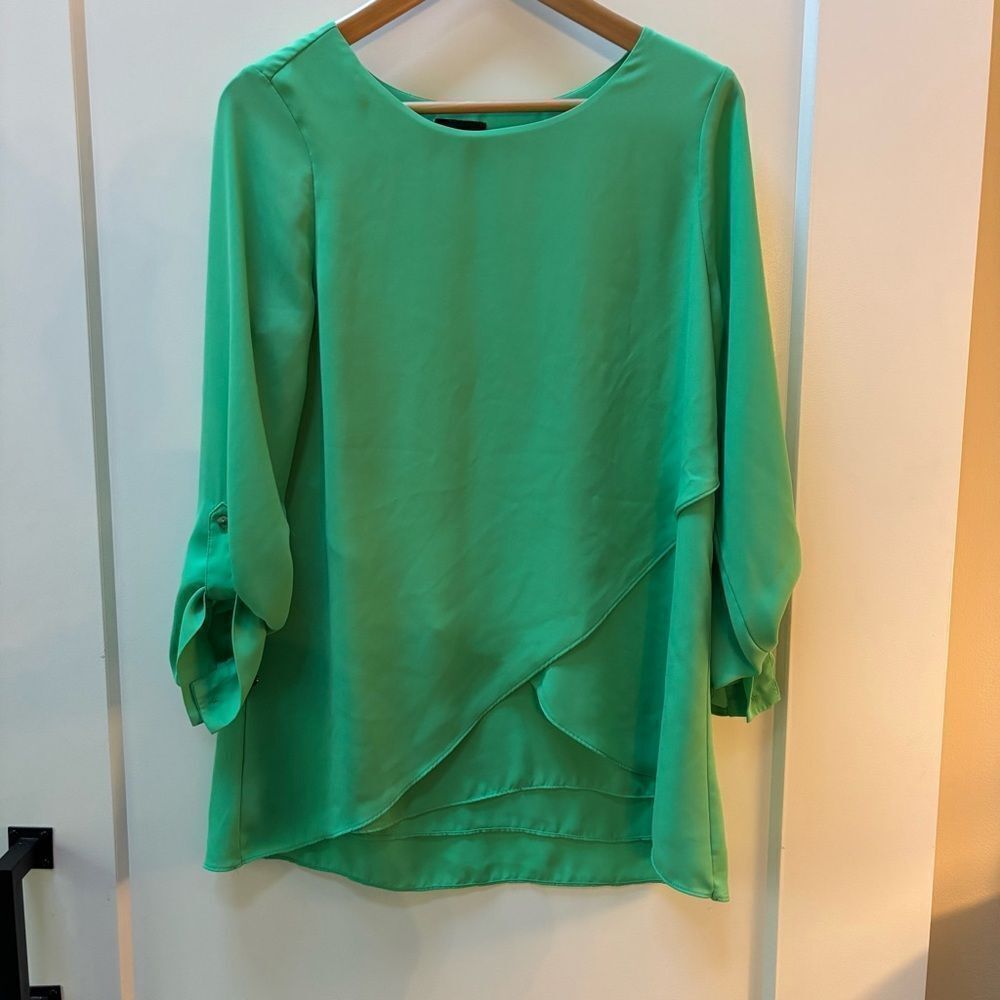The Limited Green Women's blouse size M